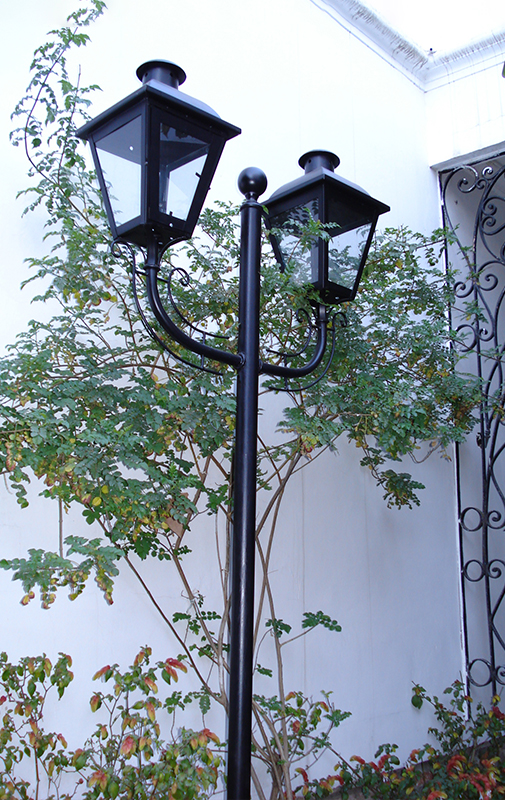 Farola con columna en caño Art.